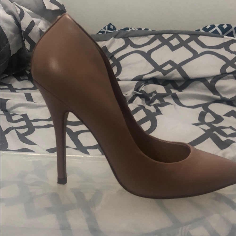Steve Madden rose pump